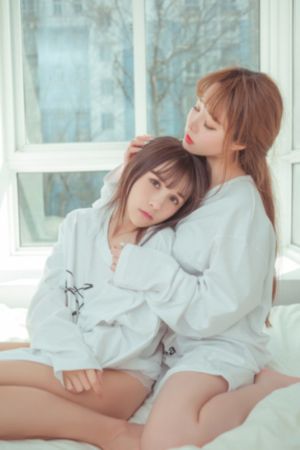 伊人www_DVD电影免费在线