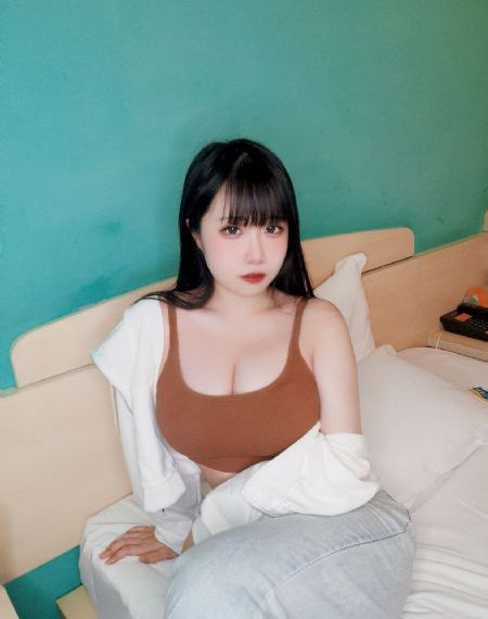 后公露营_1080高清在线观看