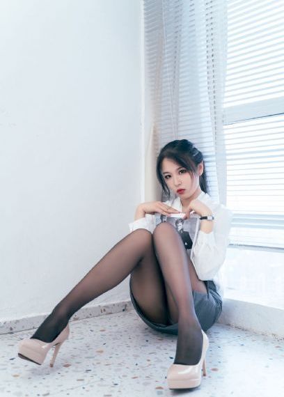 一边下奶一次敷面膜视频_超清全集免费观看