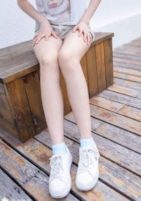 美丽的小蜜桃在线播放_1080在线观看视频