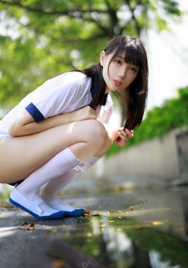 年轻的女闺蜜hd中文字幕电影_4K日本电影免费