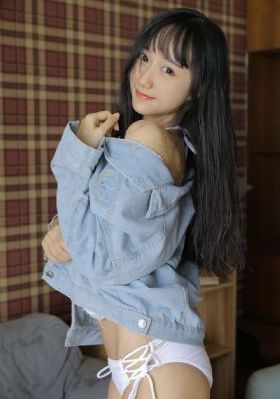 打烊后只剩两个人的沙龙_720高清视频播放